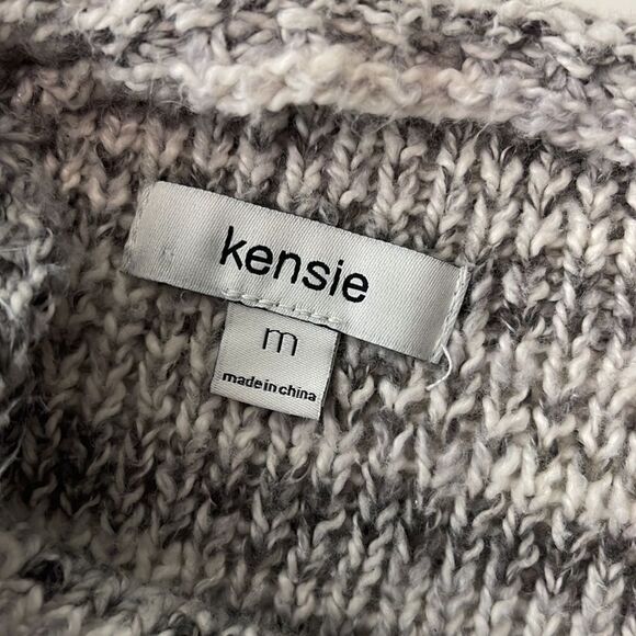 Kenzie sweater with flare cuffs. Size Medium. - Picture 4 of 7